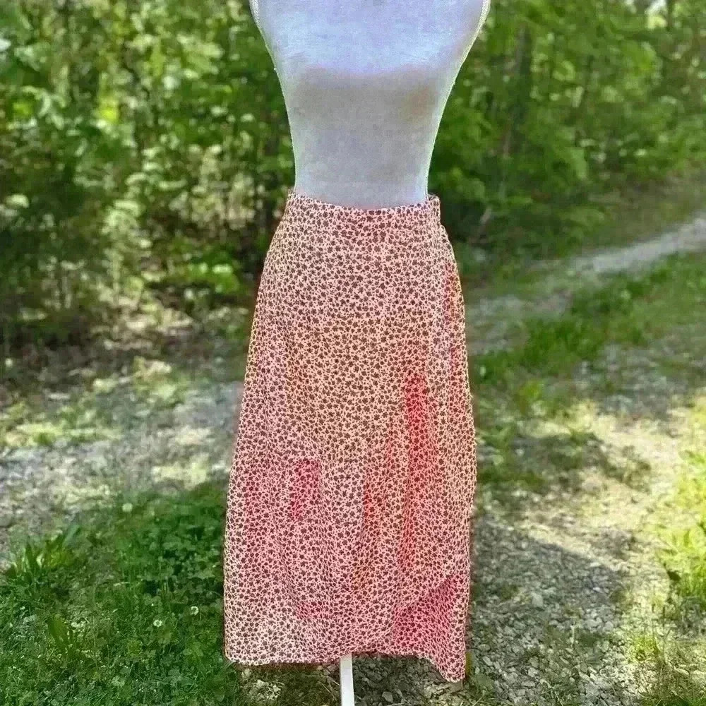 J.Gee skirt. orange and blue. Floral. faux wrap around. size Large. Midi. Flowy - Picture 2 of 6